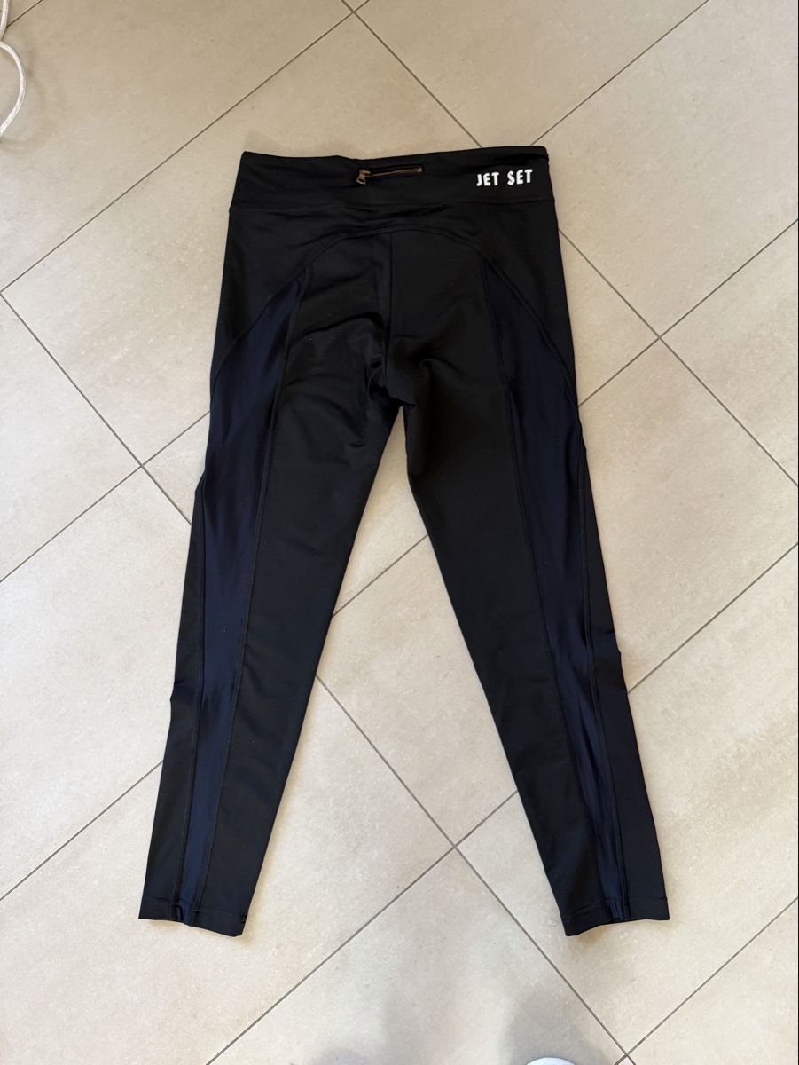 Jet Set Leggings: JET SET Leggings, Gr.40 NEU! – Nuovo (secondo la descrizione) da Luzern venduto da mns_pyr7 2