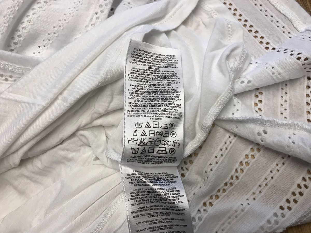 Guess Vestiti: Guess Sommerkleid kurz – Nuovo (secondo la descrizione) da Niederuzwil venduto da nic_qjk5 2