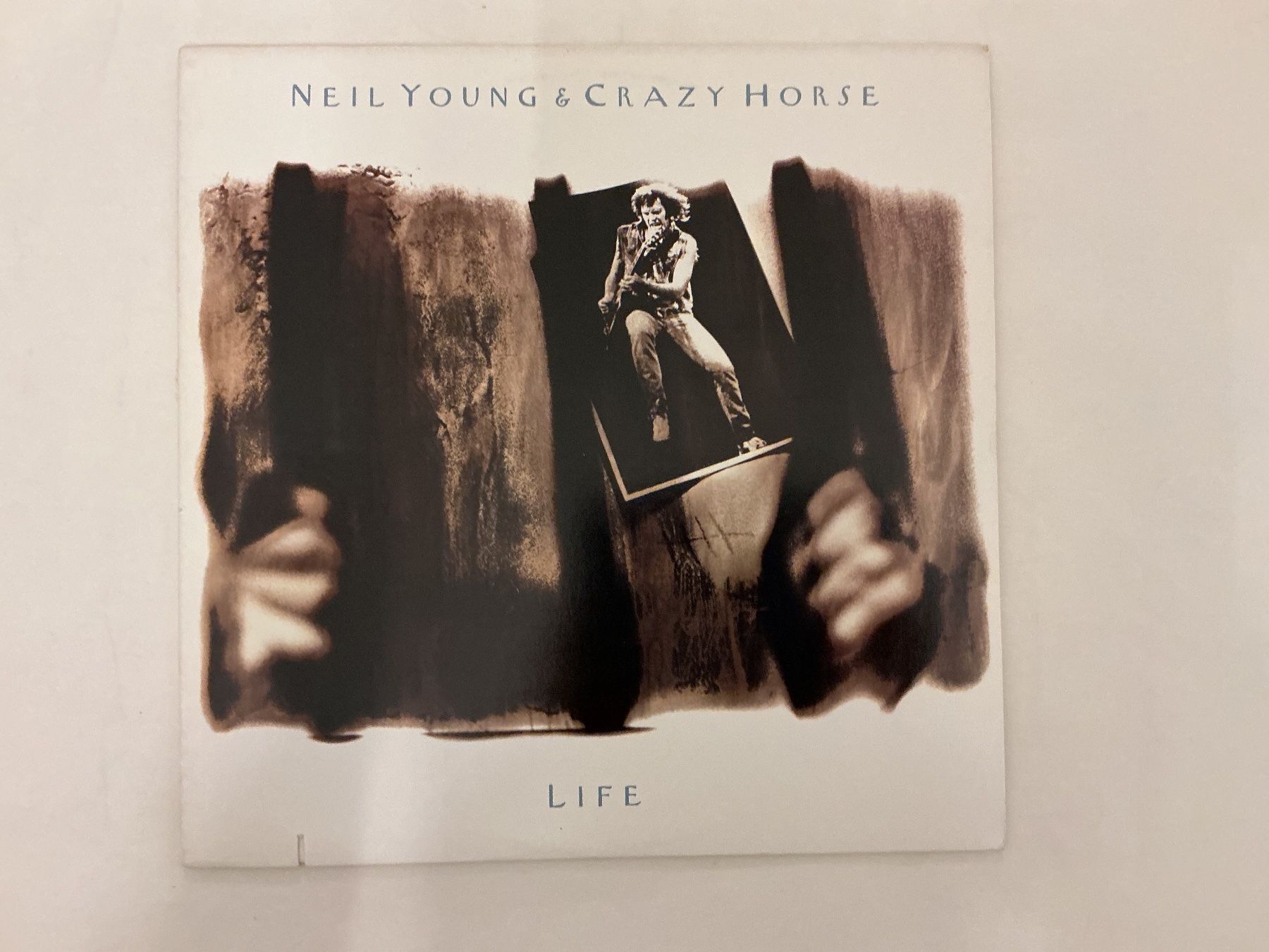 Dischi in vinile: Neil Young & Crazy Horse LP - Life – Usato da Winterthur venduto da Tumko_7_Vinyl