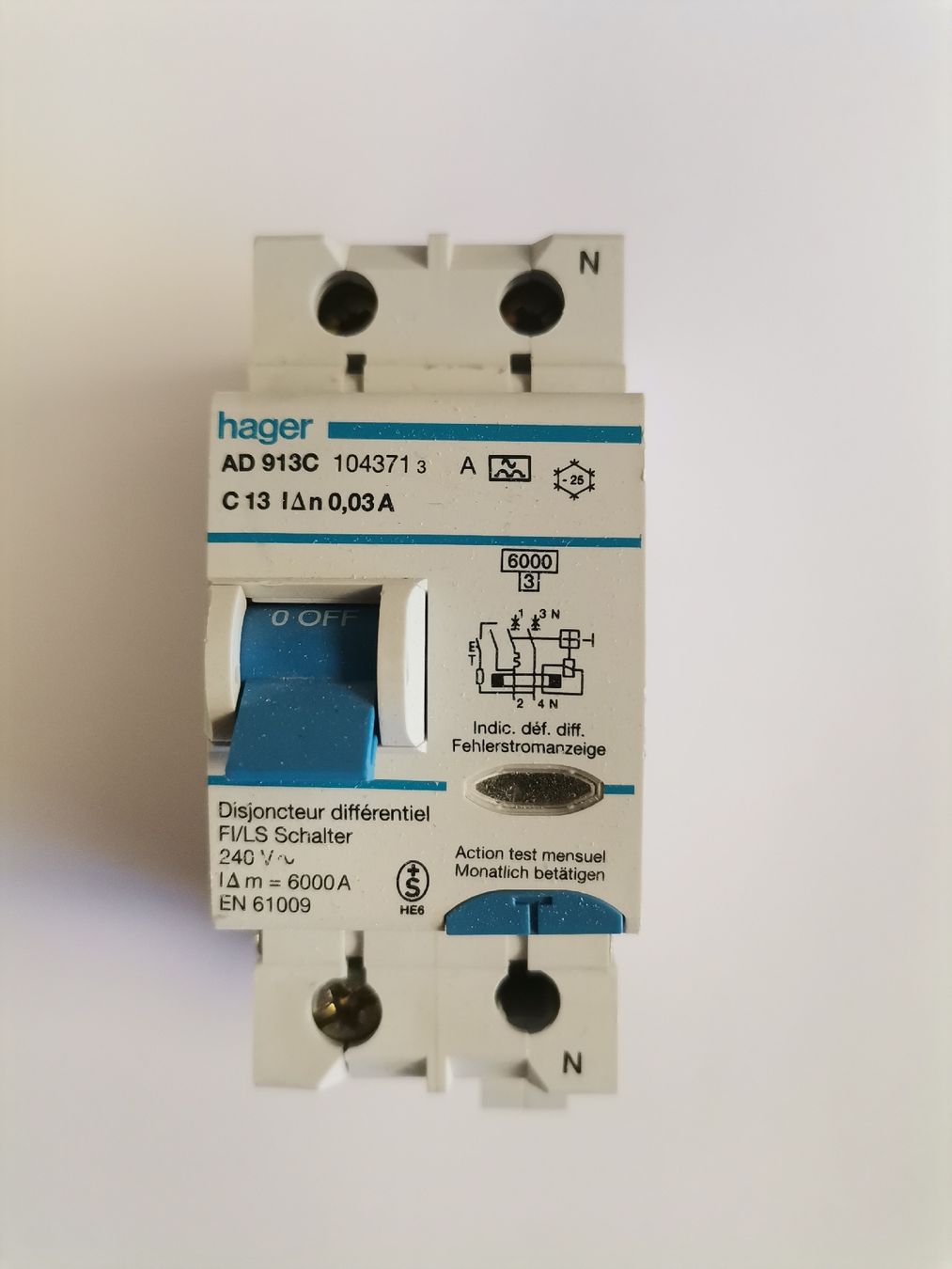 Hager Componenti elettronici: Hager AD 913C FI/LS-Schalter C13 13A 30mA  – Usato da St. Gallen venduto da Bir_Rer