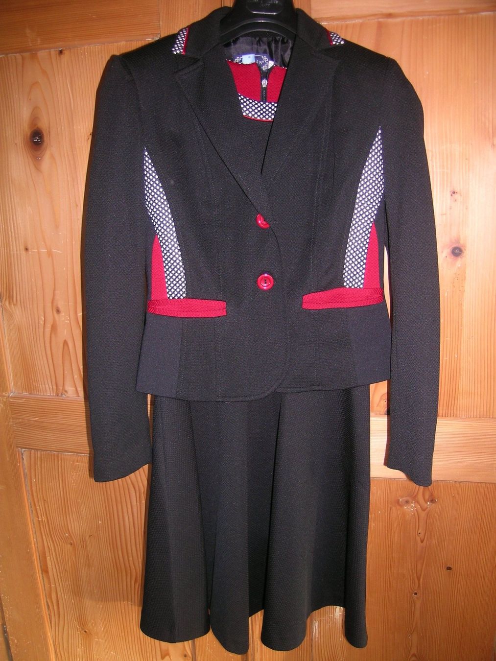Lotti di vestiti: elegantes Set schwarz/weiss – Usato da Gockhausen venduto da Wonzka