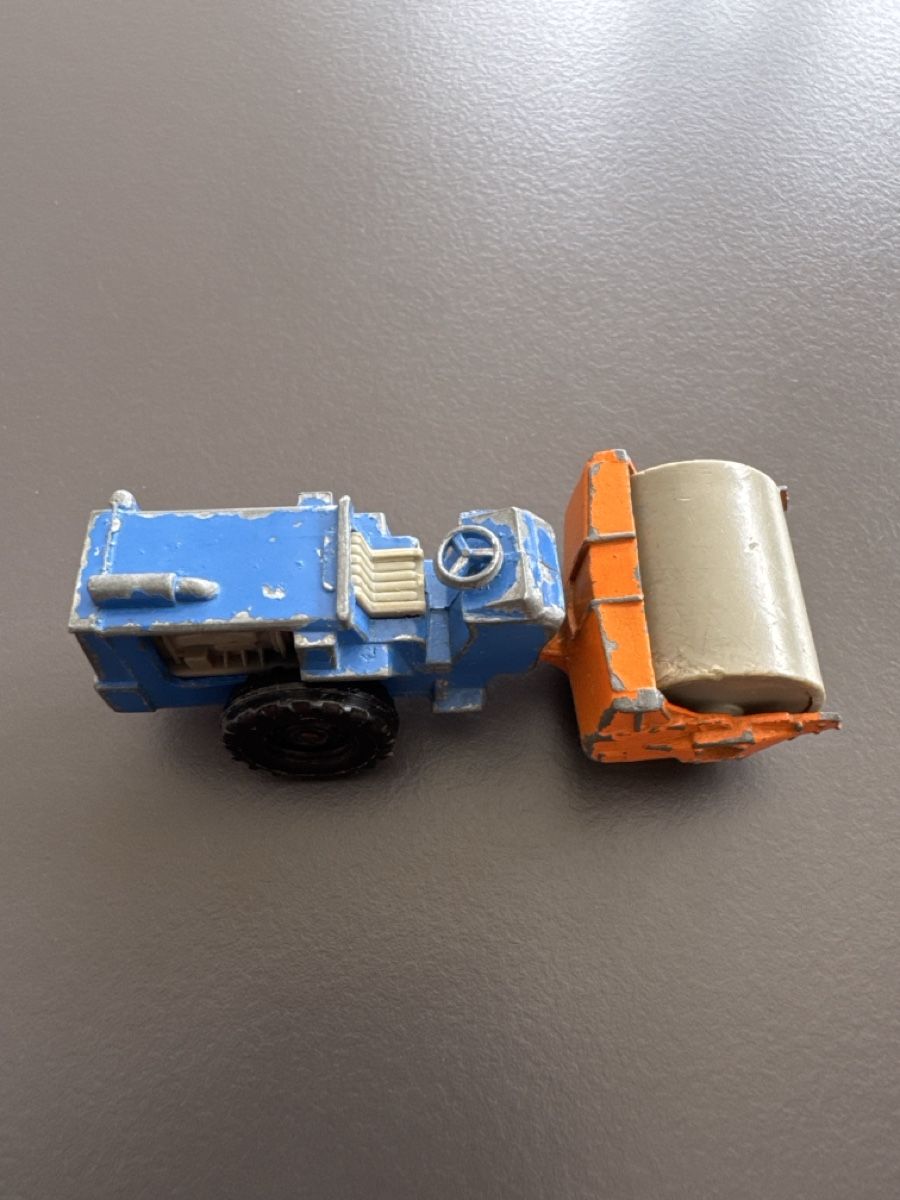 Spielzeuge: Spielzeugwalze blau/orange gebraucht – Gebraucht aus Altdorf UR von pasgi1982