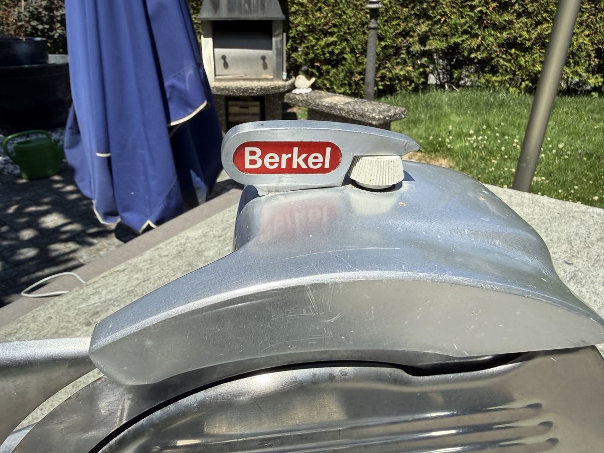 Berkel Appareils de cuisine: Berkel Aufschnittmaschine Modell 834S – D'occasion à Zürich par dargie82 8