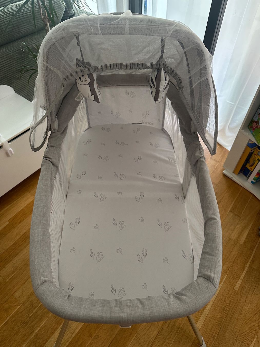 Sdraiette & Sdraiette a dondolo: Babywippe mit Moskitonetz – Usato da Zürich venduto da JuliaSp 4