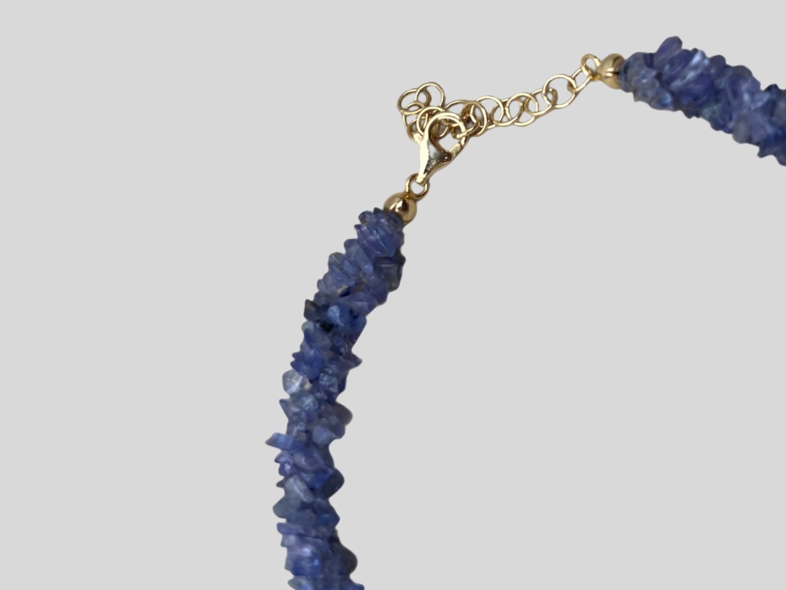 Catenine: Collier aus Tansanit-Splittern mit Silberverschluss – Usato da Wohlenschwil venduto da Amadeus-Auctions 3