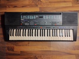 Yamaha PSR 500 Keyboard Synthesizer