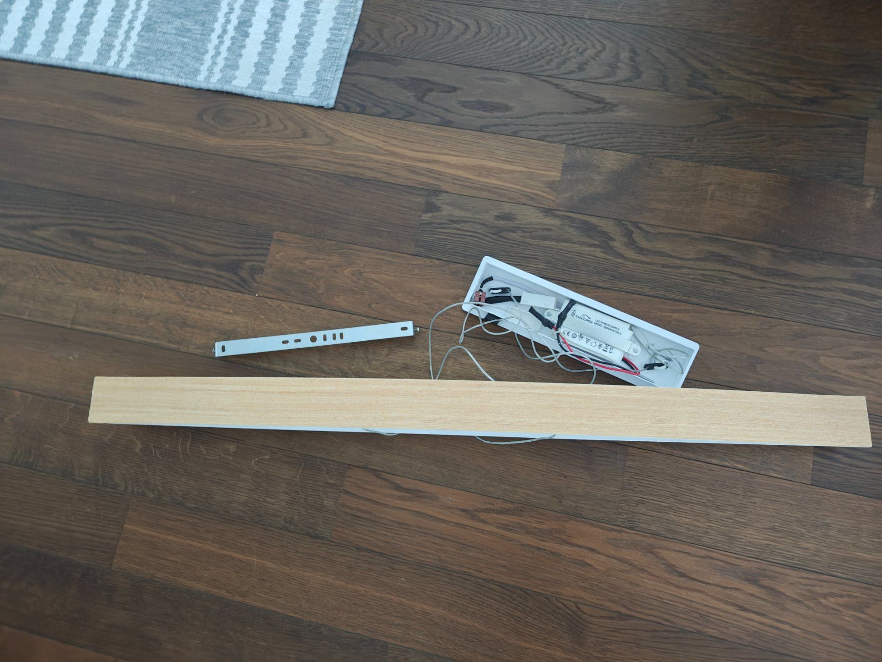 Lampadari & plafoniere: Decken Lampe Holz Optik – Usato da Uster venduto da jen_t8jy 1