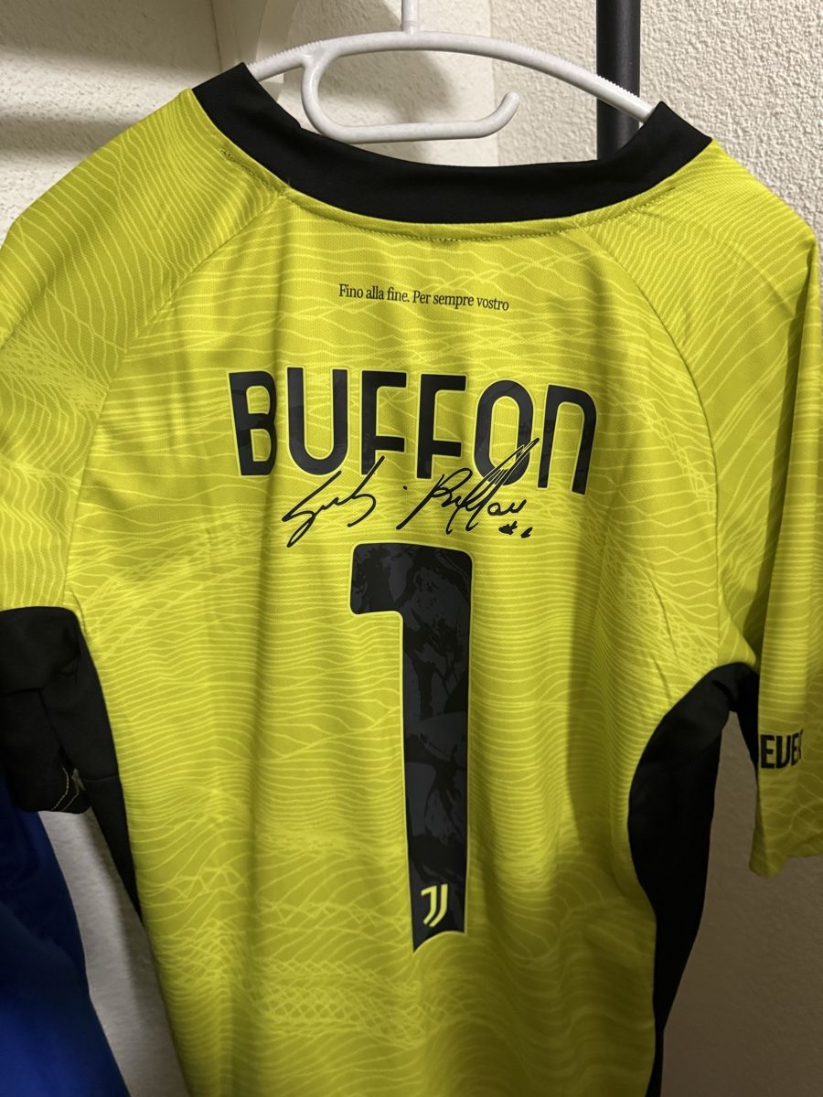 Maillots de corps & Pantalons: Buffon Trikot Original – Neuf (Voir description) à Buttikon SZ par FDI