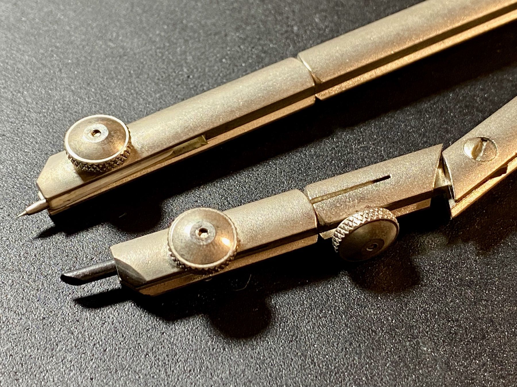Zirkel: Zirkel Rotring Convex mit Schachtel – Gebraucht aus Rütihof von Bashful 1