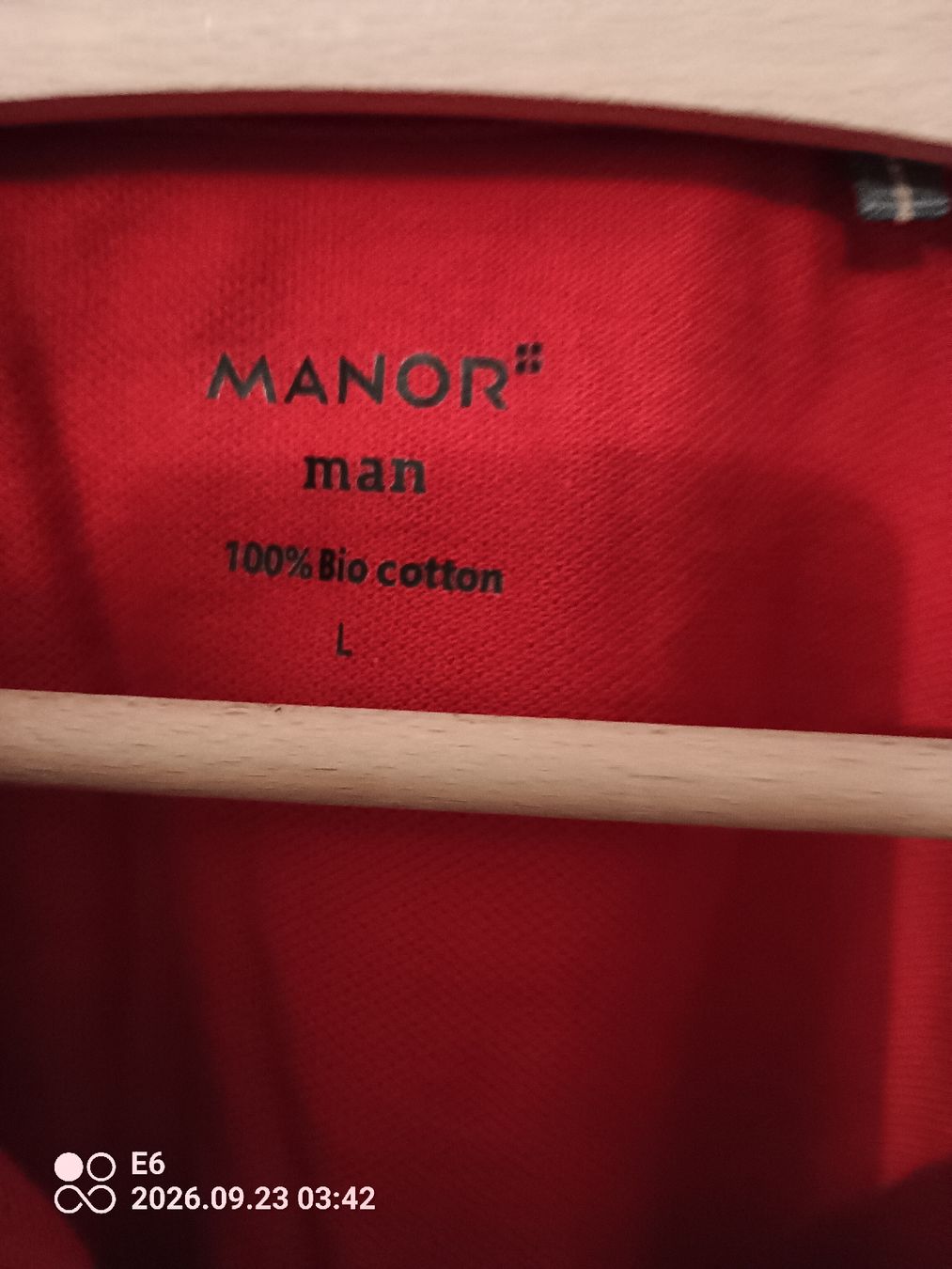Magliette Polo: Rotes Polo-Shirt  – Usato da Zürich venduto da Mitzi6 2