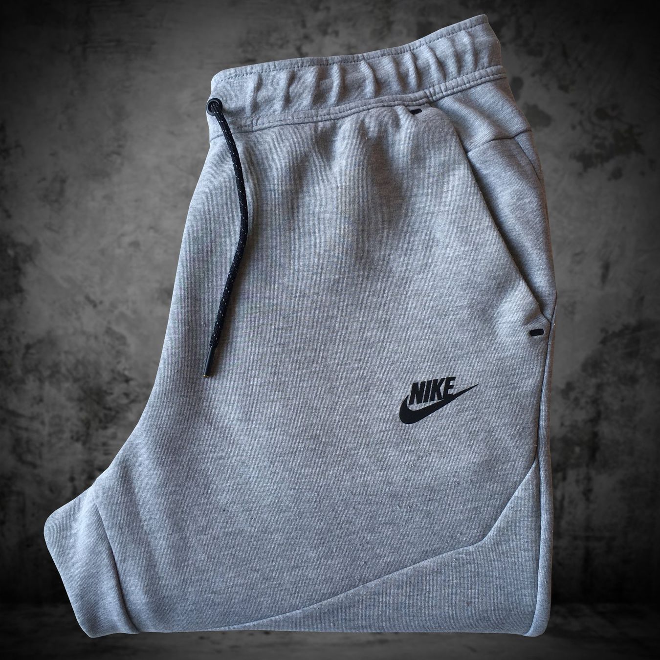 Nike Pantaloni: Jogging Nike Grey Men M – Usato da Genève venduto da ang_7j7j 4