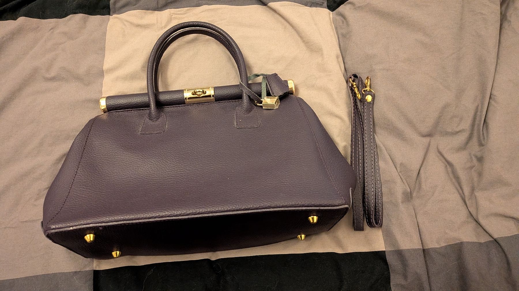 Borse da donna: Handtasche  – Nuovo (secondo la descrizione) da Wattenwil venduto da karinschaw