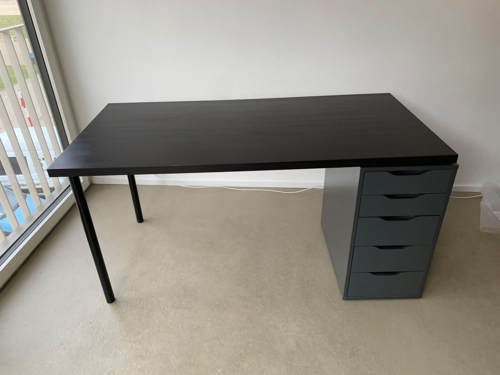 Porgeel Puppenhaus Möbel - Halbrunder Tisch Mit Schubladen 1:12 Miniatur