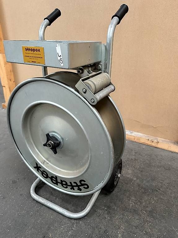 Machines à relier: Bandabroller Abrollwagen Strapex – D'occasion à Nebikon par schnischna80