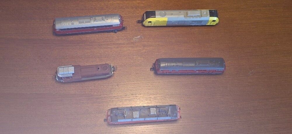 Modellini di ferrovie: H0 DC 5 Lok Konvolut für Bastler. – Difettoso da Pfäffikon ZH venduto da gub_2j76 9