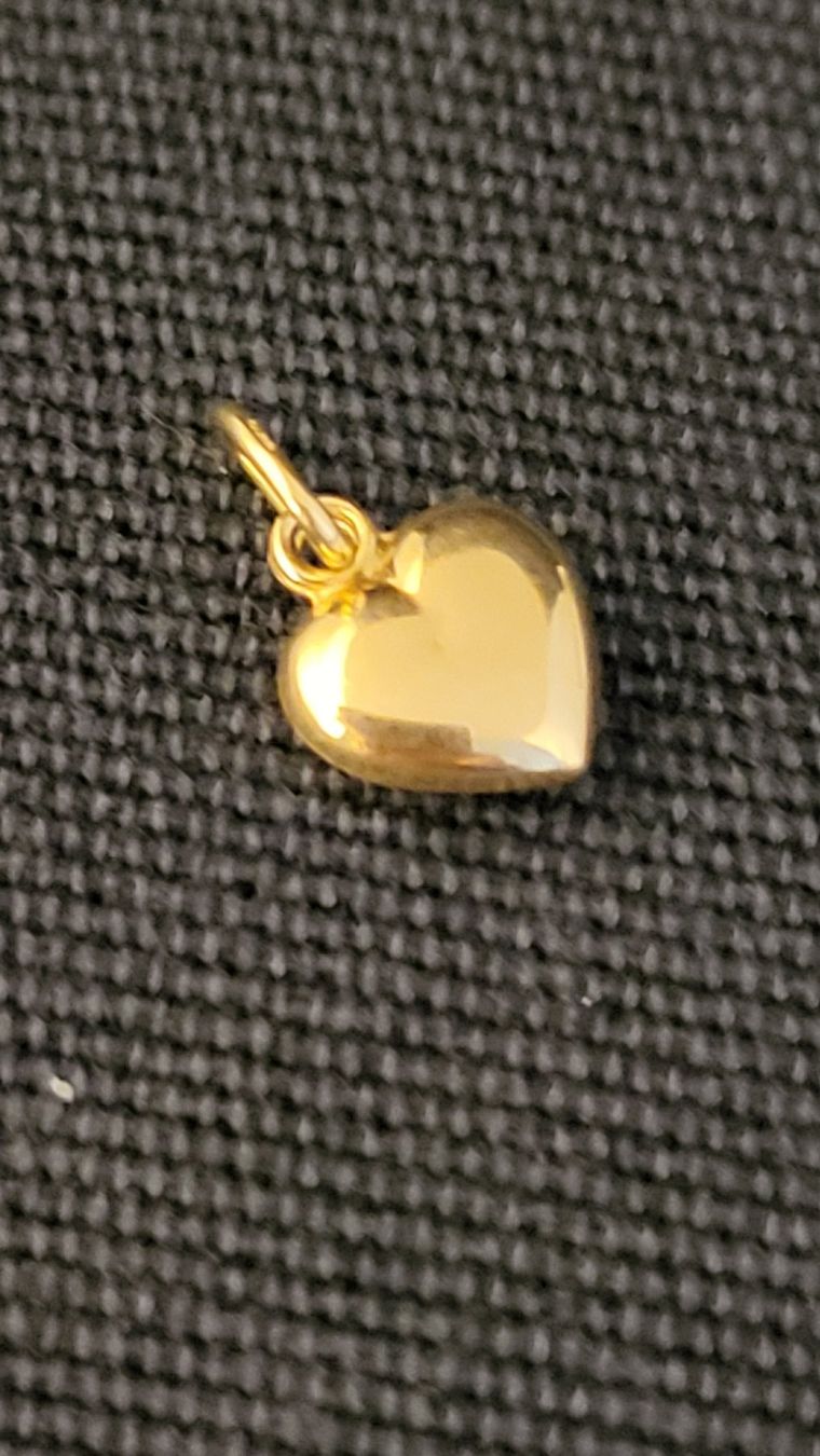 Ciondoli: Kleines Gold-Herz 750 – Usato da Basel venduto da spinne02 1