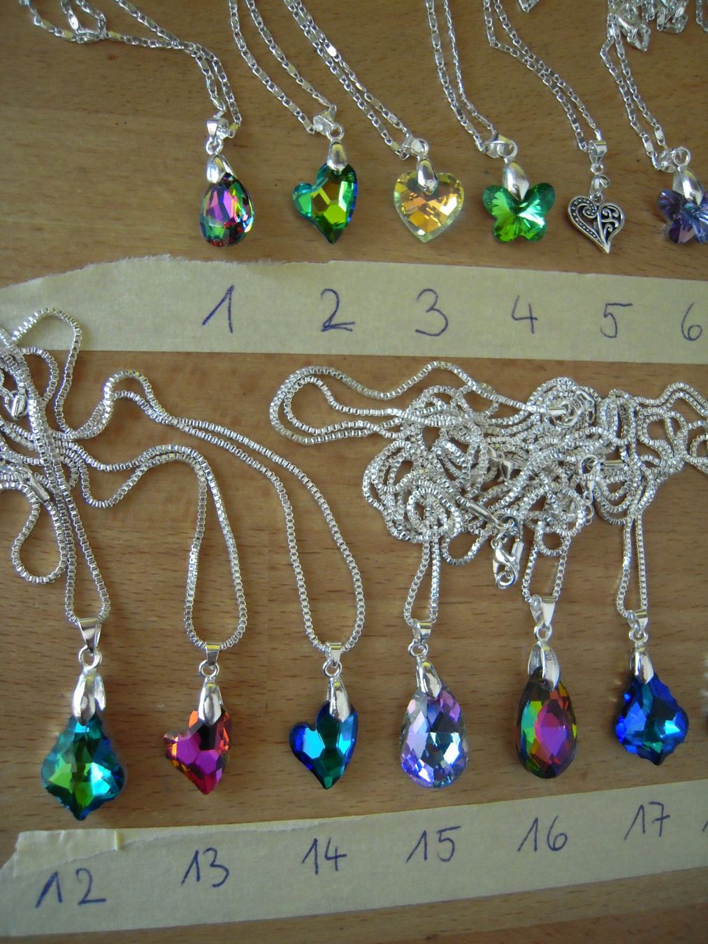 Catenine: Selfmade Halsschmuck / Halsketten verschiedene Farben – Nuovo e nell'imballaggio originale da Uzwil venduto da visions77 2