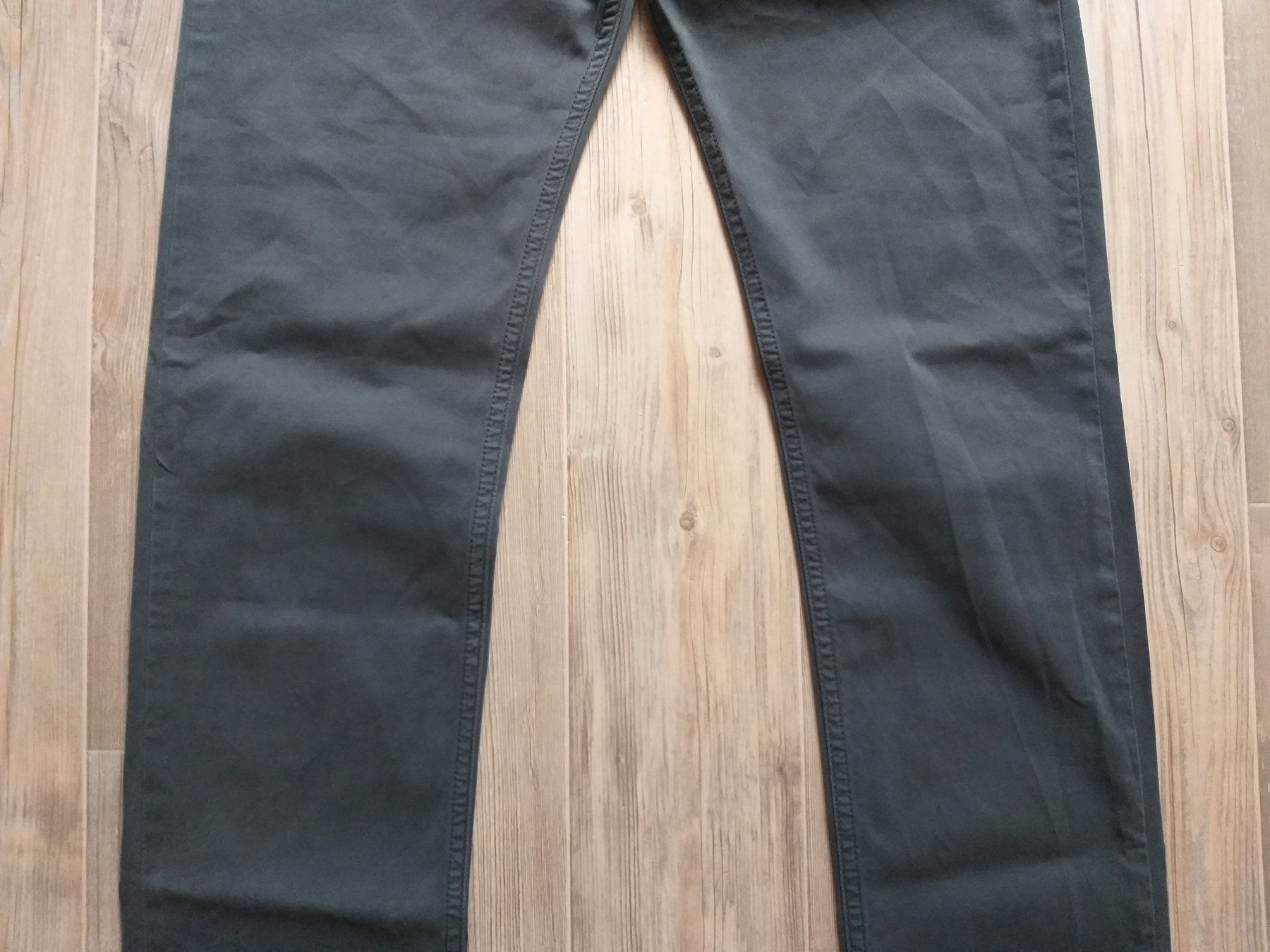 Diesel Jeans: DIESEL Jeans taille / Grosse 28 – Usato da Cossonay-ville venduto da Super-Price-Quality 2