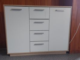 Kommode weiss/Holzoptik mit 4 Schubladen guter Zustand