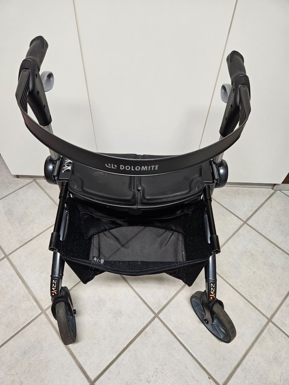 Gehhilfen: Déambulateur / Rollator "Dolomite" – Neu (gemäss Beschreibung) aus Courroux von grey1952