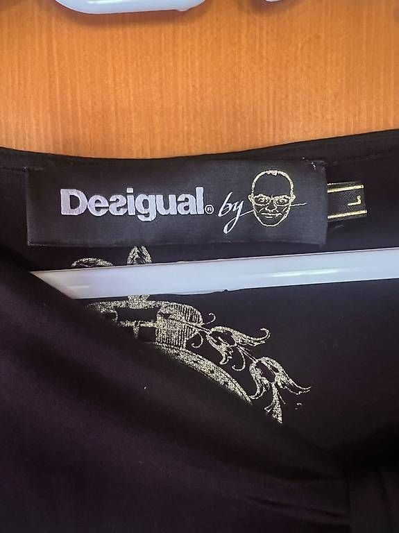 T-shirts: Desigual Shirt – D'occasion à Jegenstorf par Knuste 2