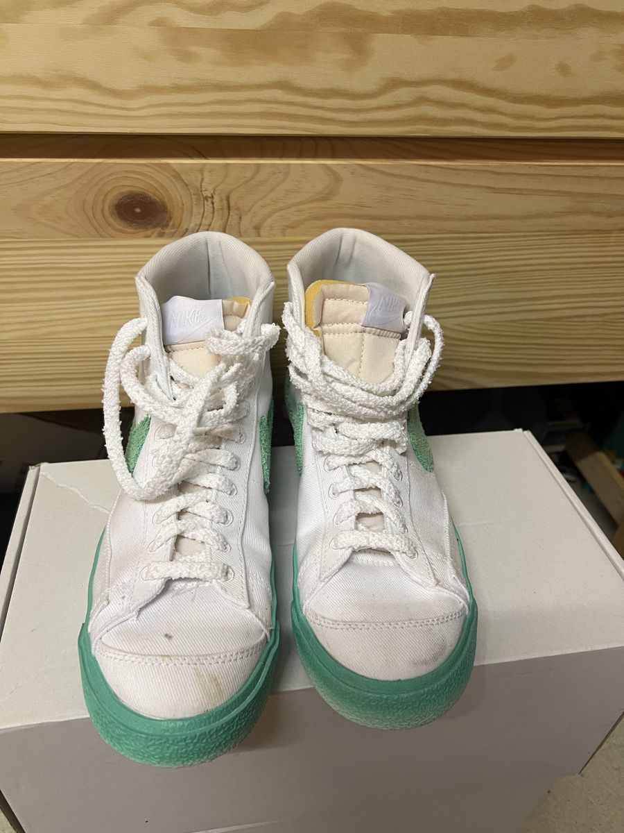 Nike Scarpe da donna: Nike sneaker Gr.39 neuwertig – Usato da Bottighofen venduto da fritz-81 1