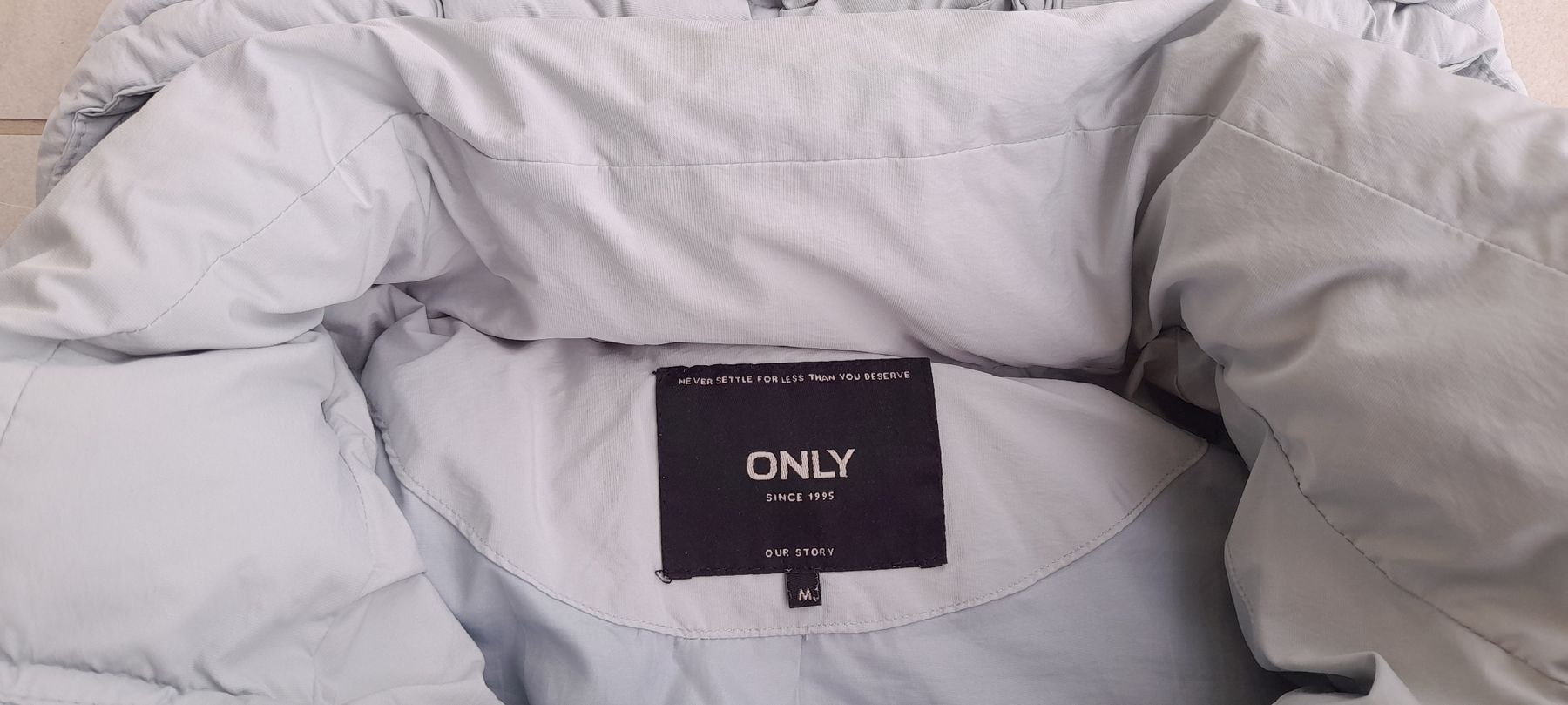Only Jacken: Veste chaude Winter Jacke von ONLY,  Grösse M – Gebraucht aus ERLINSBACH von doudouce 3
