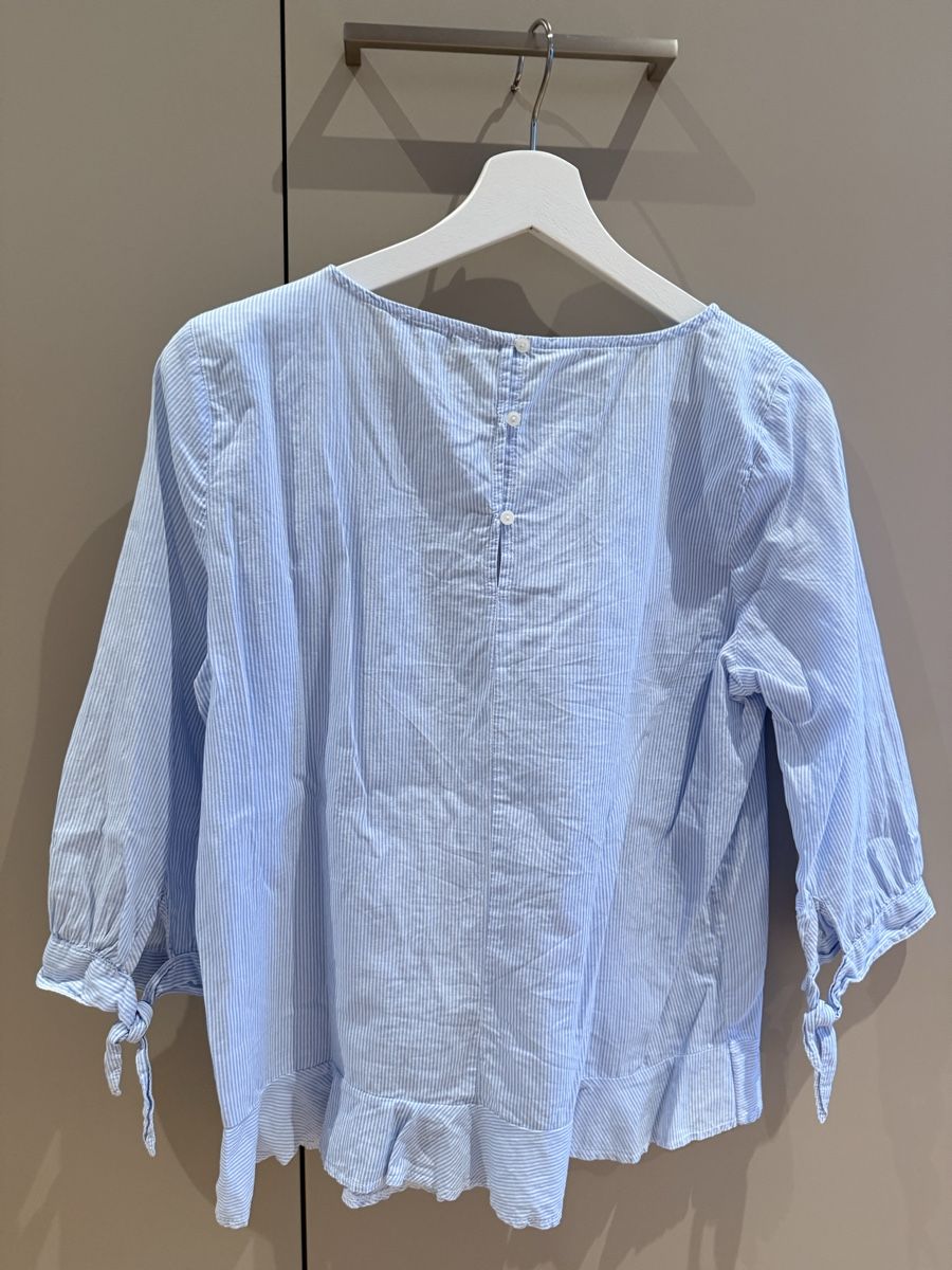 Chemisiers: Bluse gestreift hellblau weiss Grösse S – D'occasion à Herzogenbuchsee par LA33 3