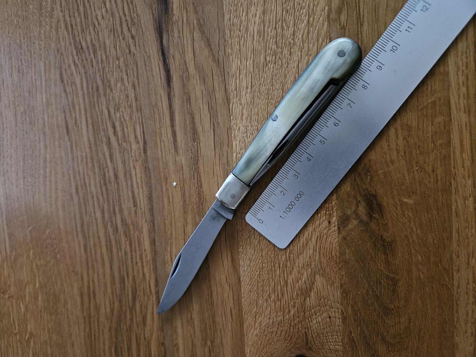 Coltelli tascabile: Taschenmesser mit Hornschalen – Usato da Bern venduto da Respirit