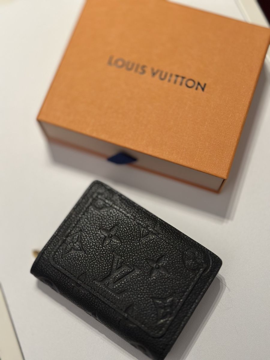 Louis Vuitton Portamonete: Louis Vuitton Portemonnaie Clea – Nuovo (secondo la descrizione) da Langenthal venduto da Classy-sale 2