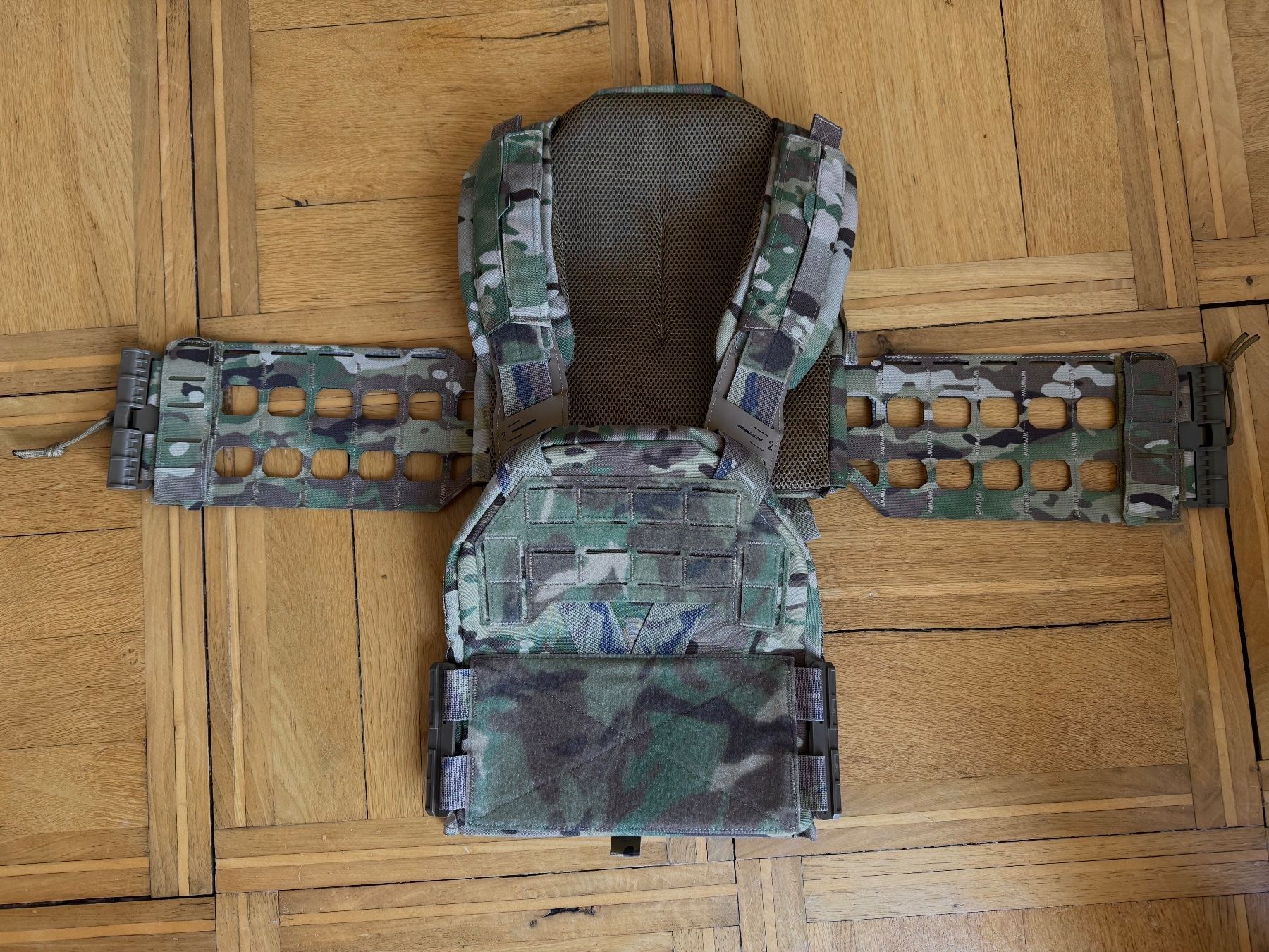 Uniformes: Plate Carrier Multicam K-Zero Style + Warfighter Cummerbund – Neuf (Voir description) à St.Gallen par jarooooomir 1