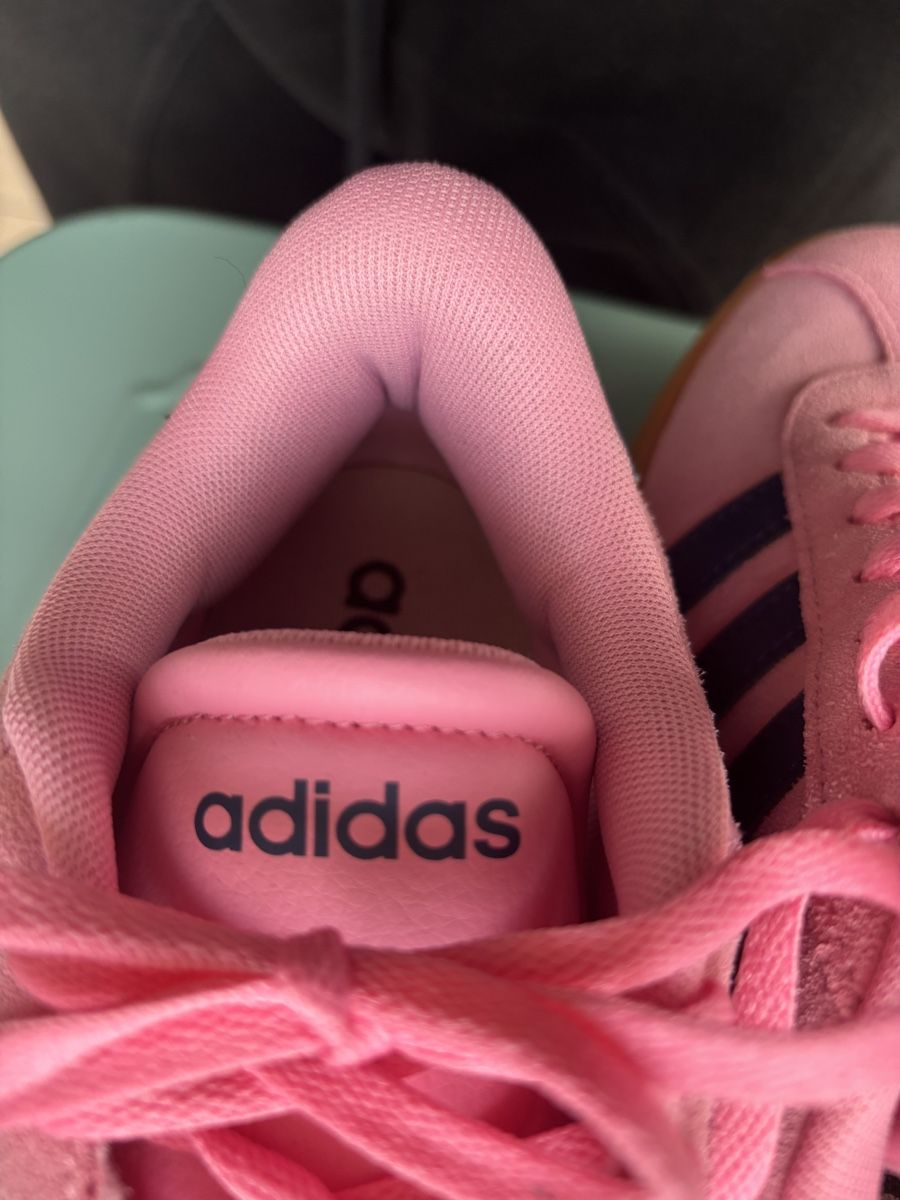 Adidas Scarpe da uomo: Adidas gazelle Pink – Nuovo (secondo la descrizione) da La Chaux de Fonds venduto da vic_gr9h 4