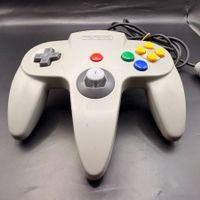 Nintendo 64 Controller Grau – Kabel beschädigt