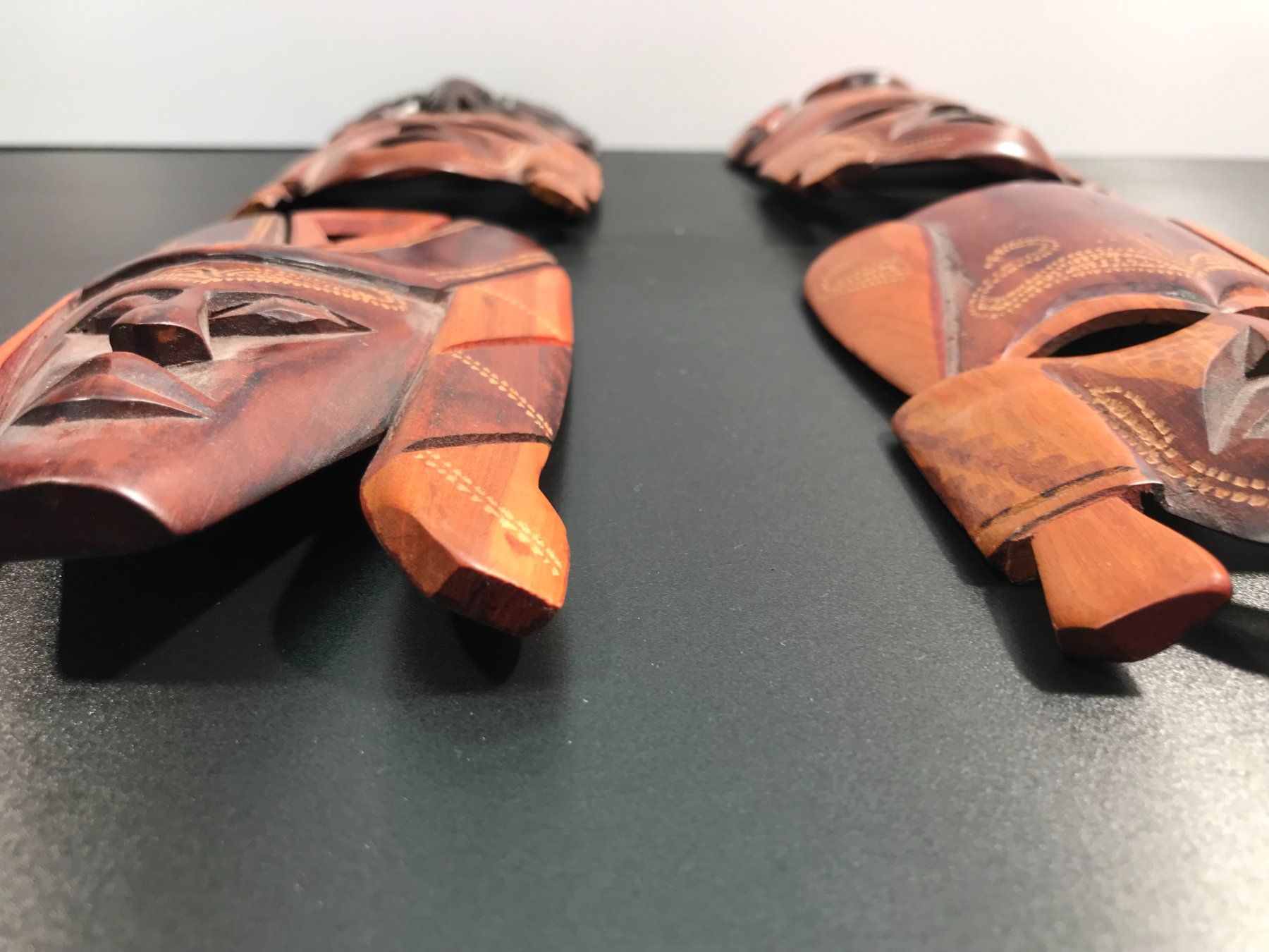 Internationale Kunst: 🟣 RAR: ORIG. 4er SET Holz Masken aus AFRIKA AFRICA - KENIA – Neu (gemäss Beschreibung) aus Küsnacht ZH von WARENFLUSS 1