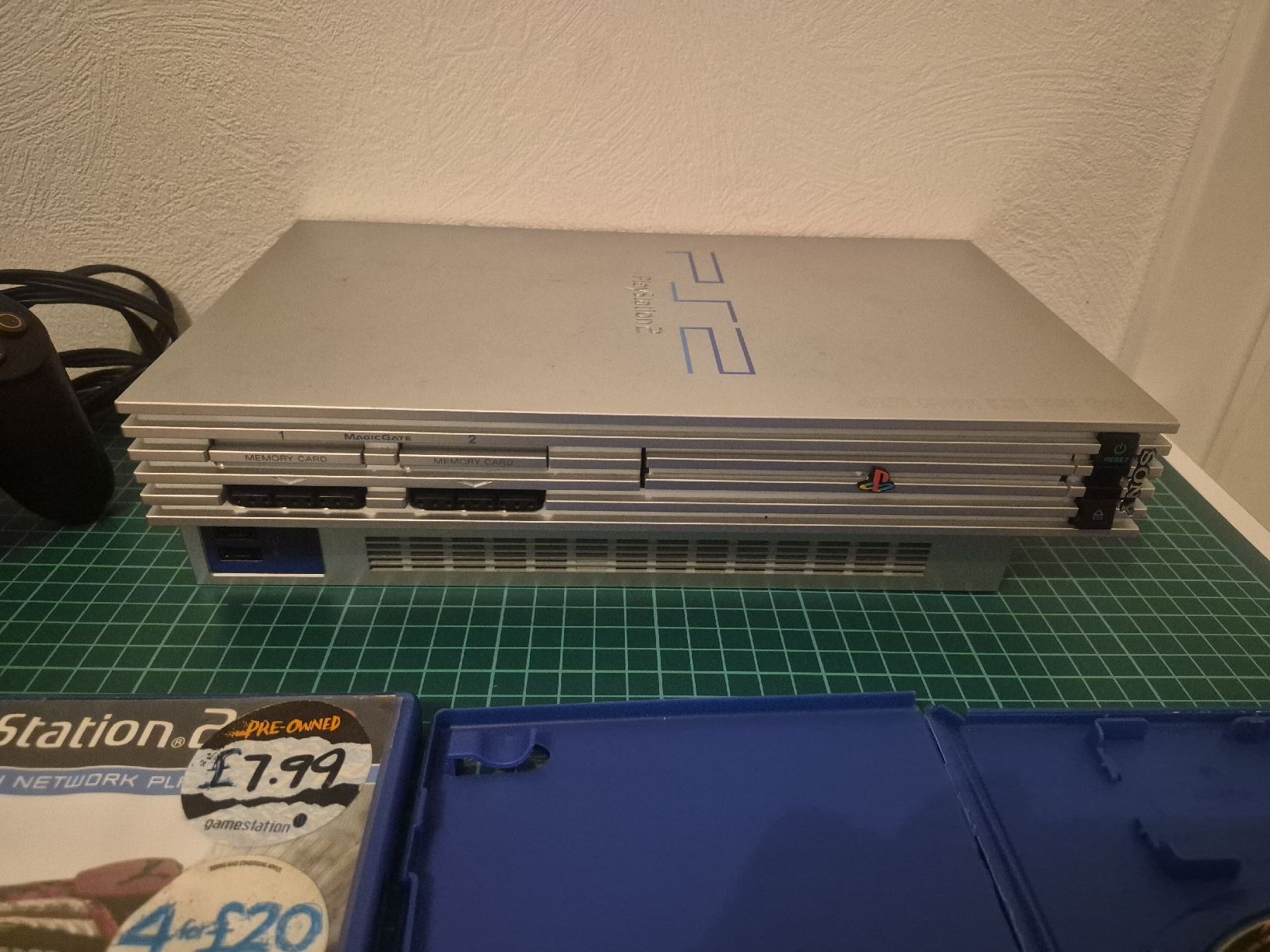 Sony Console: PlayStation 2 Bundle - Console, Games,Vice City,... – Usato da Meyrin venduto da Retro-GZ 5