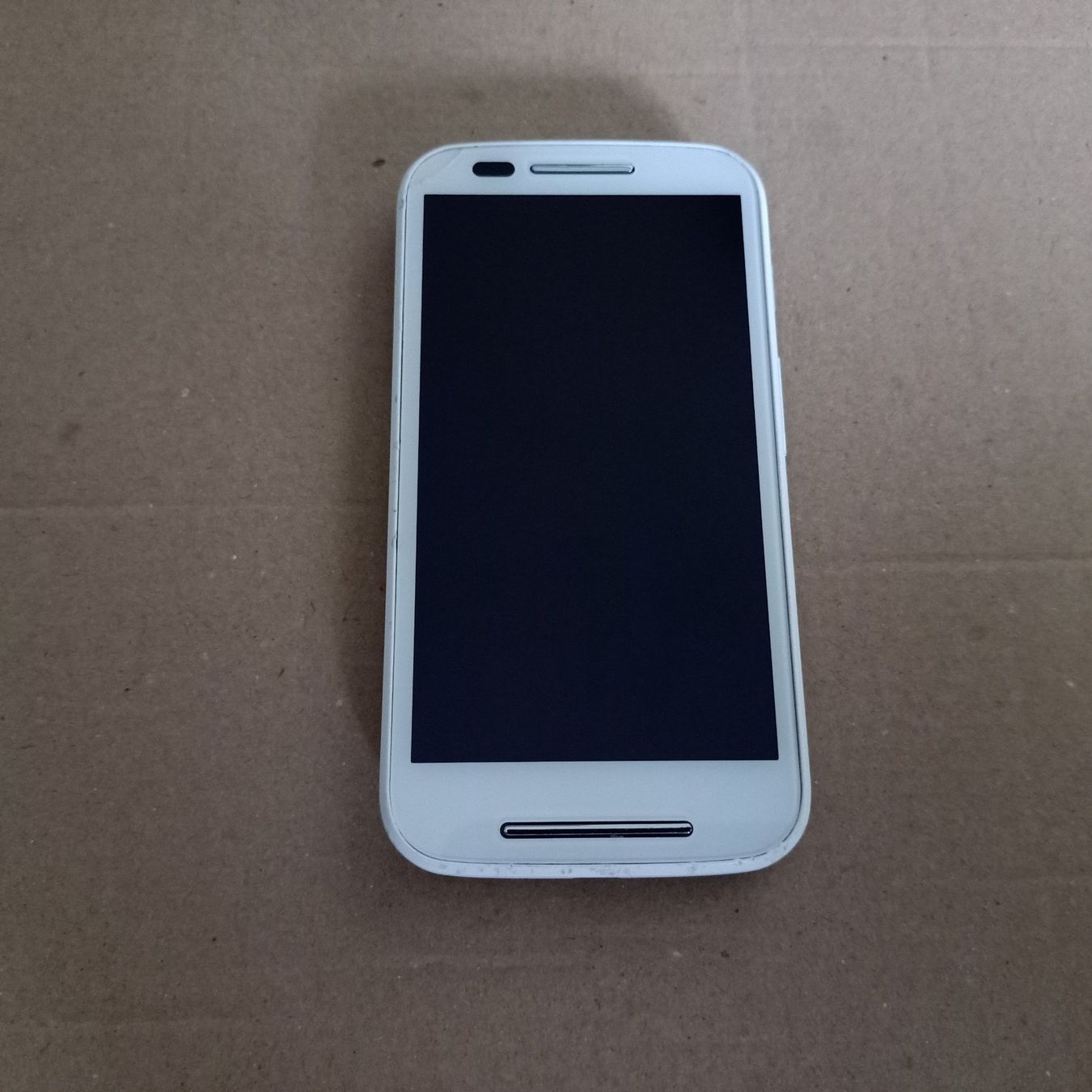 Motorola Handys / Smartphones: Android Handy: Motorola Moto E Modell XT-1021 Display defekt – Defekt aus Winterthur von Opusco 1