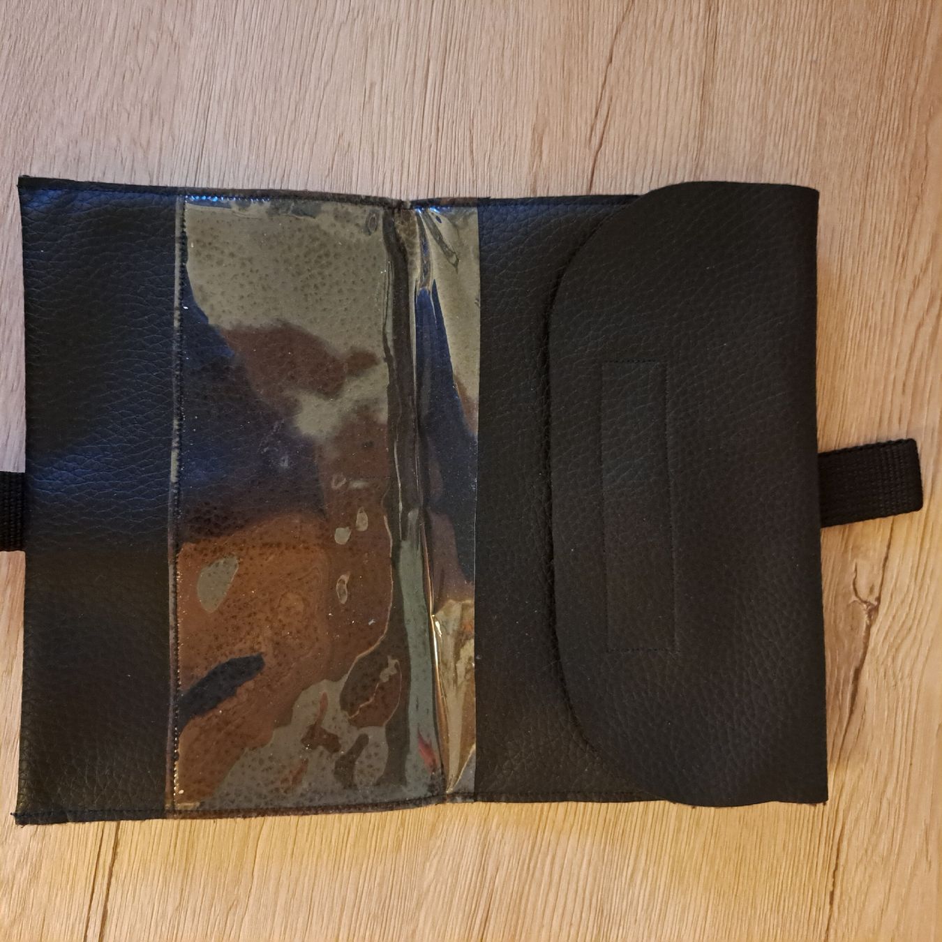 Taschen: Tablettasche – Gebraucht aus Schaffhausen von xJuliax 2
