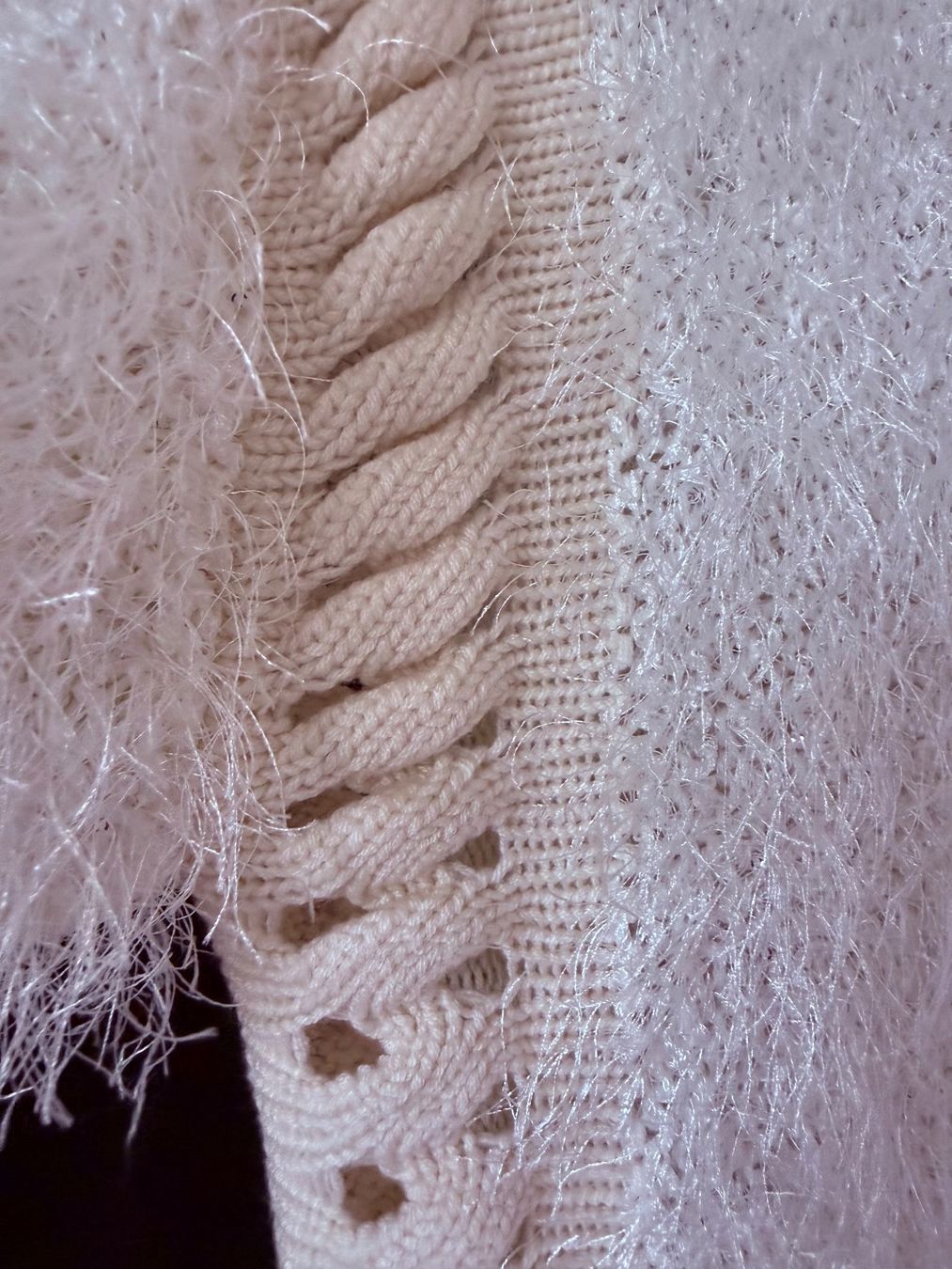 Pullover & Sweatshirts: Pull douillet blanc – Gebraucht aus Vernier von ley_yqh9 3