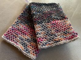 HANDGESTRICKTE PULSWÄRMER / HANDSTULPEN AUS WOLLE