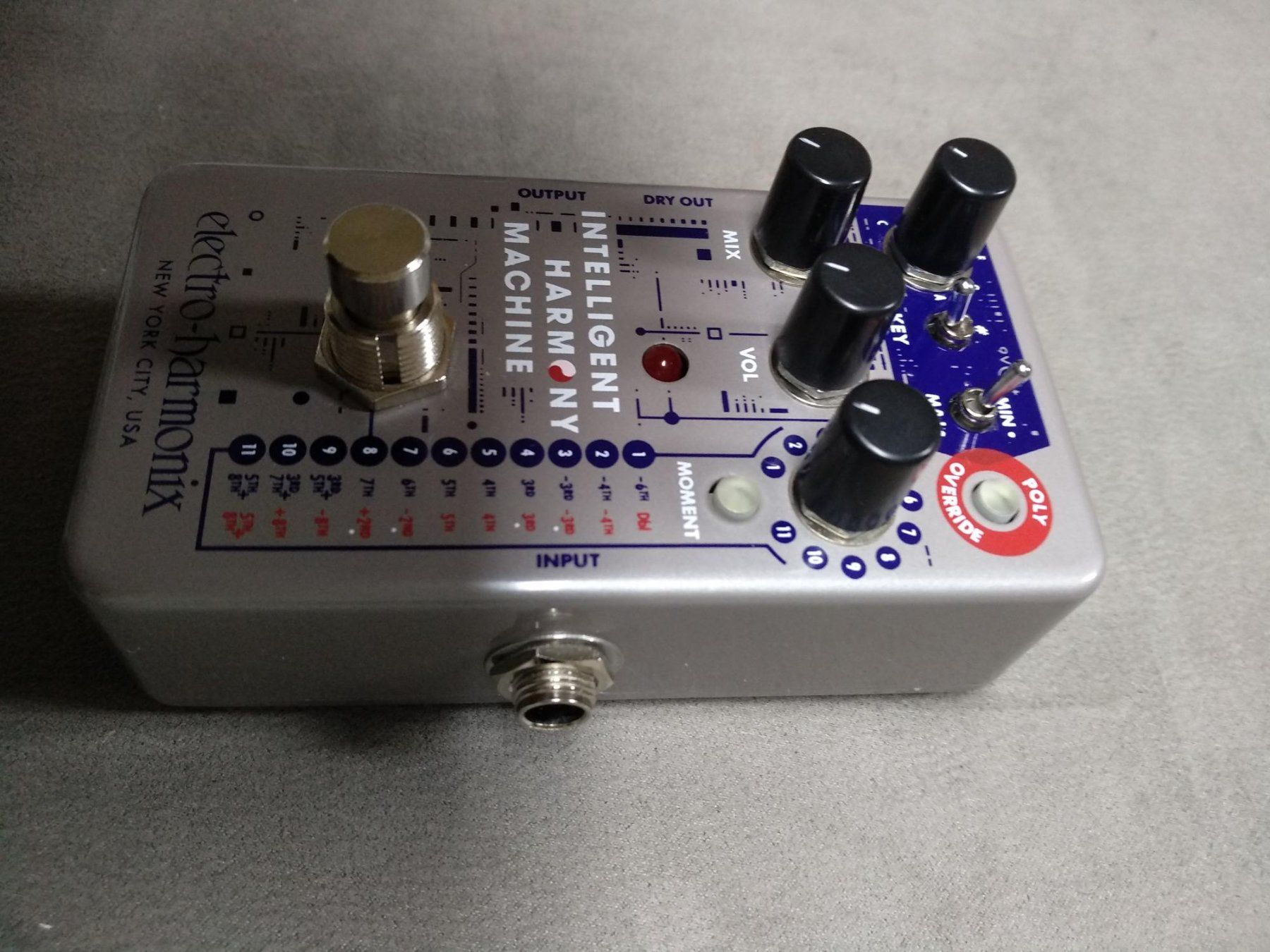 Instruments de musique: Electro Harmonix Inteligent Harmony Machine Full Set NP 215 – D'occasion à Cama par Superbayer 4