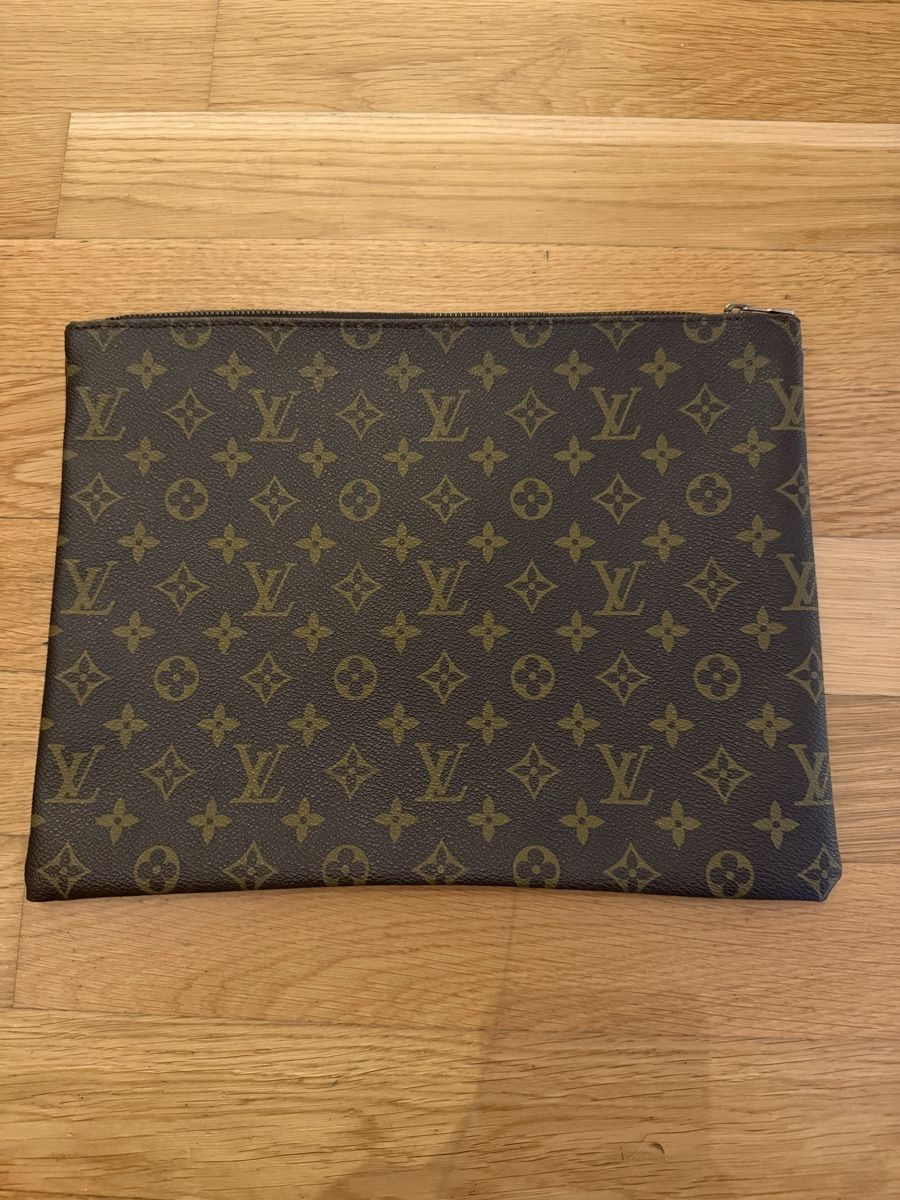 Louis Vuitton Koffer & Taschen: Louis Vuitton Monogram Clutch Tasche – Gebraucht aus Fehraltorf von Bowling_54