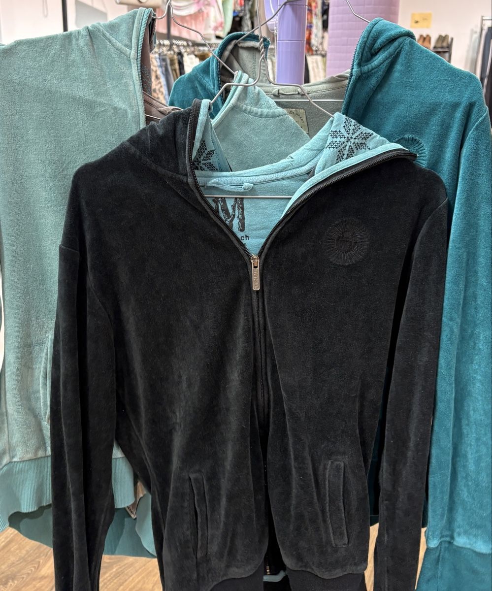 Kleiderpakete: Tarzan Zip-Sweater 3er Set  – Gebraucht aus Aarau von Secondfish 2