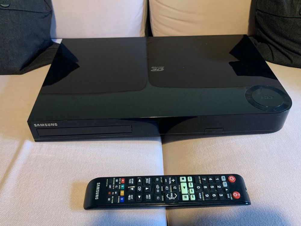 3Dfähiger BluRay Player von Samsung (Modell H8500) Kaufen auf Ricardo