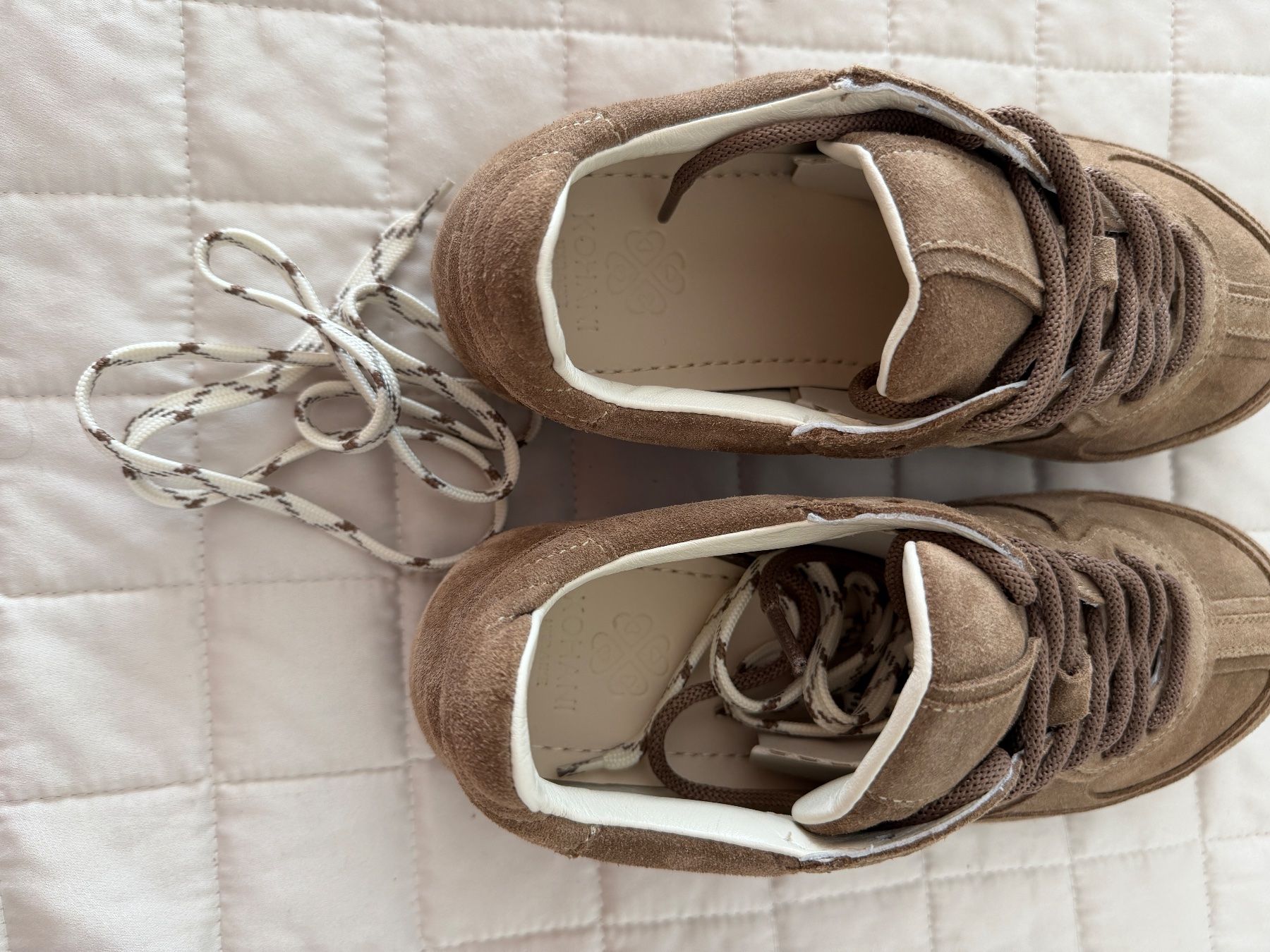 Scarpe da donna: Sneaker Damen aus Veloursleder 39 – Nuovo (secondo la descrizione) da Wädenswil venduto da Alice_style 9