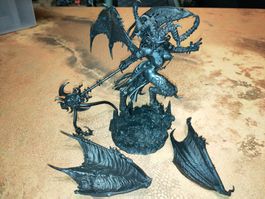 Dämonin für Warhammer oder ähnliches geeignet