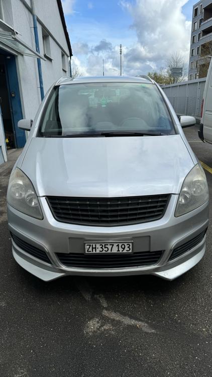 Opel Zafira B22