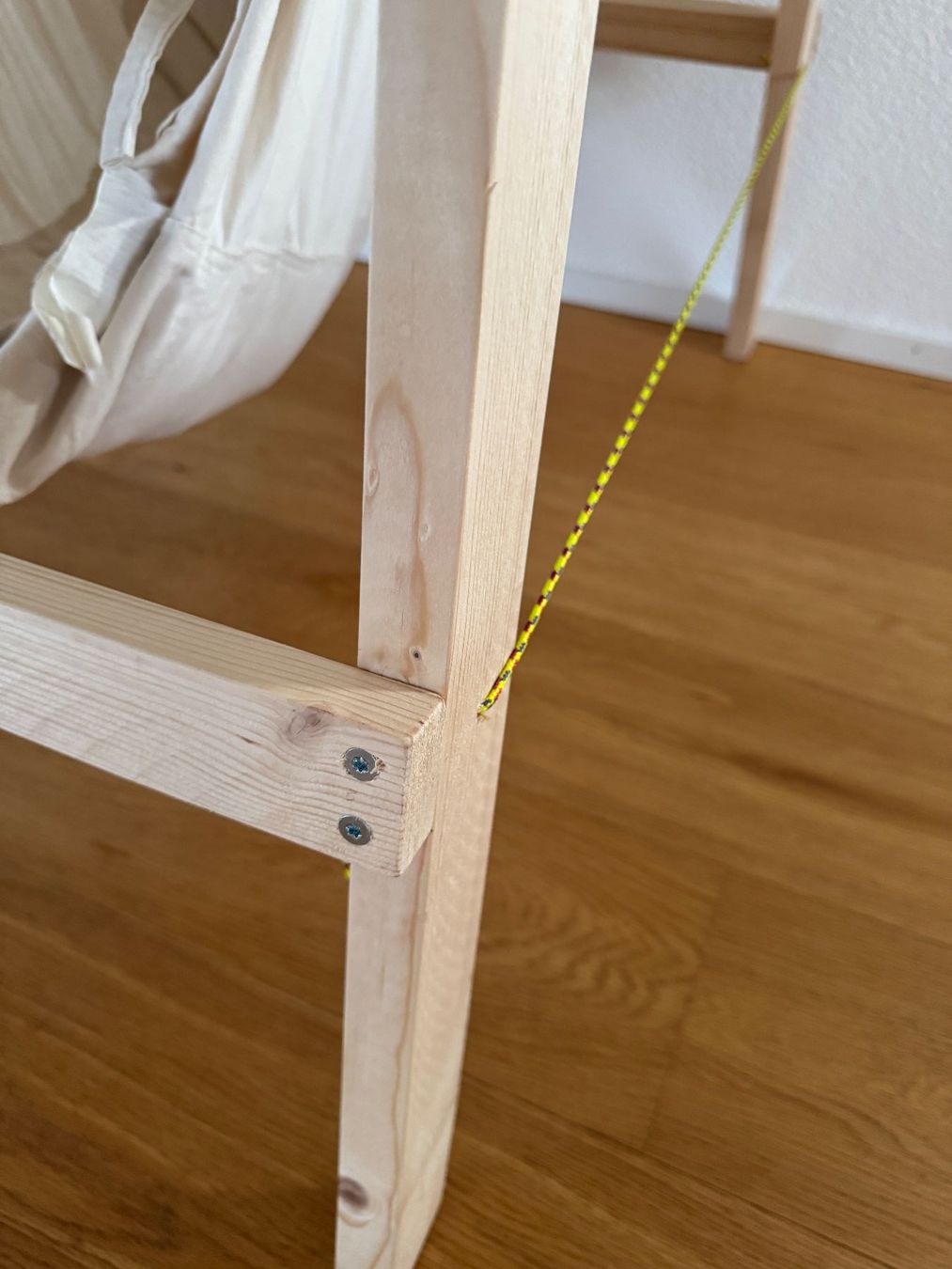 Sdraiette & Sdraiette a dondolo: Dondolo / Federwiege aus Holz – Nuovo (secondo la descrizione) da Cham venduto da Ris2934 1