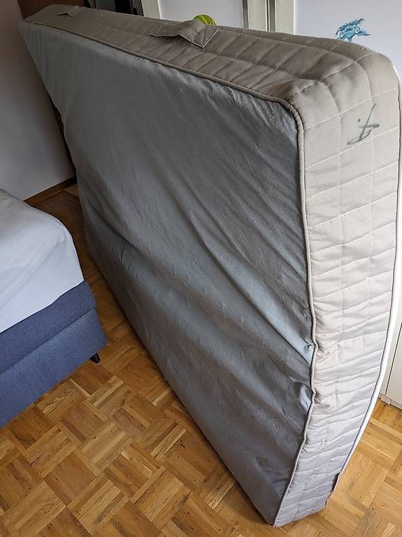 Materassi: Ikea Hamarvik Matratze Double 140x200cm, Mittelfest – Usato da Zürich venduto da pau_5xhj 1