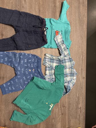 Süsses Babykleider Set, Grösse 74 Top Zustand für den Winte