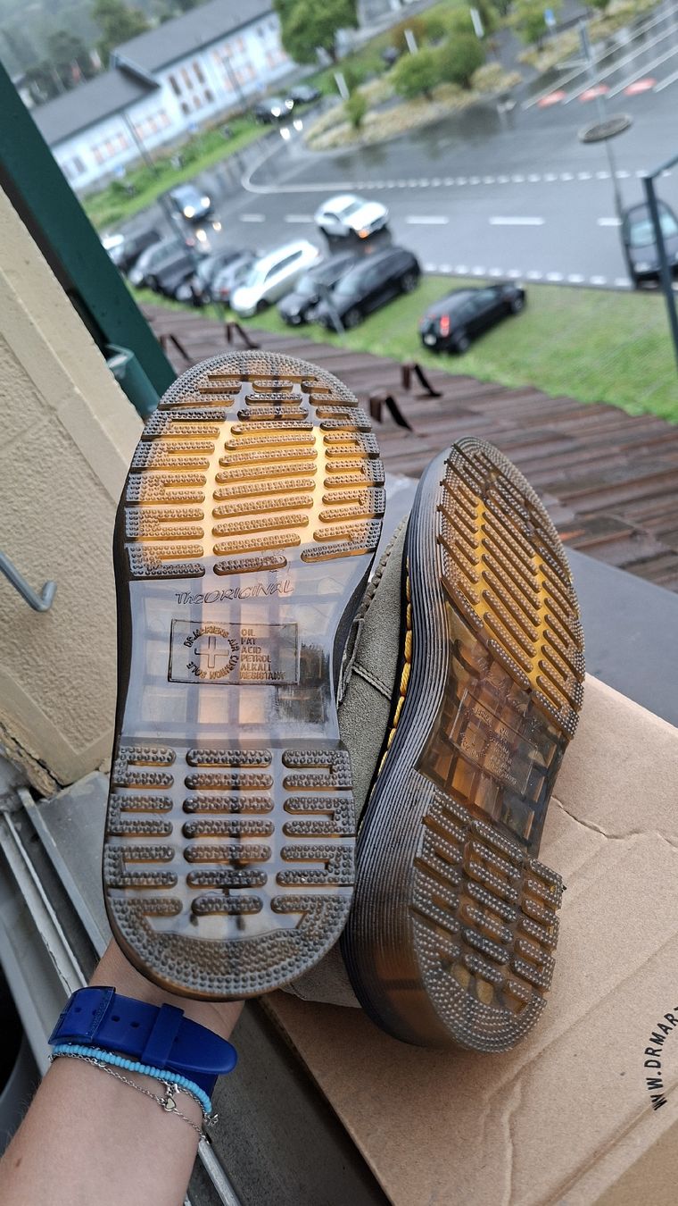 Dr. Martens Damenschuhe: Dr.Martins mocassins  – Neu und originalverpackt aus Sion von fre_cyc2 1